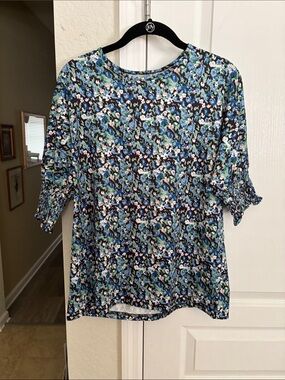 NWT - UVN 3/4 LENGTH SLEEVE PATTERNED BLOUSE